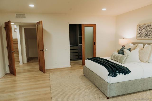 2143 Caminito San Martin, La Jolla CA: https://media.crmls.org/mediaz/77f45661-3193-42a7-bd71-9a0cb94245a6.jpg