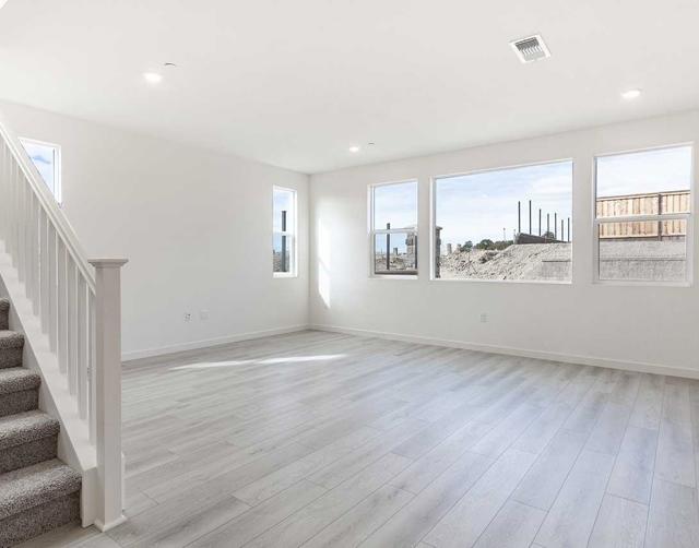 312 W Pasqua Court, Mountain House CA: https://media.crmls.org/mediaz/77f543ee-71f7-488e-b922-750ad565ebe8.jpg