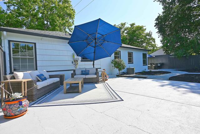 3208 McNutt, Walnut Creek CA: https://media.crmls.org/mediaz/77f569fe-ce7b-4a6c-8154-65721f3d316c.jpg