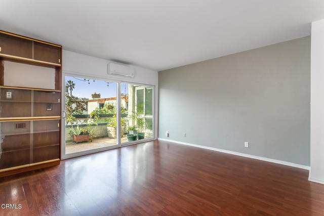 Detail Gallery Image 4 of 49 For 355 S Los Robles Ave #311,  Pasadena,  CA 91101 - 2 Beds | 1 Baths