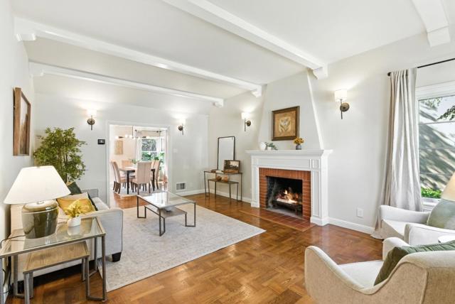 513 Castilian Way, San Mateo CA: https://media.crmls.org/mediaz/77f67ca6-96e5-4cf3-a0b7-31190d8cf779.jpg