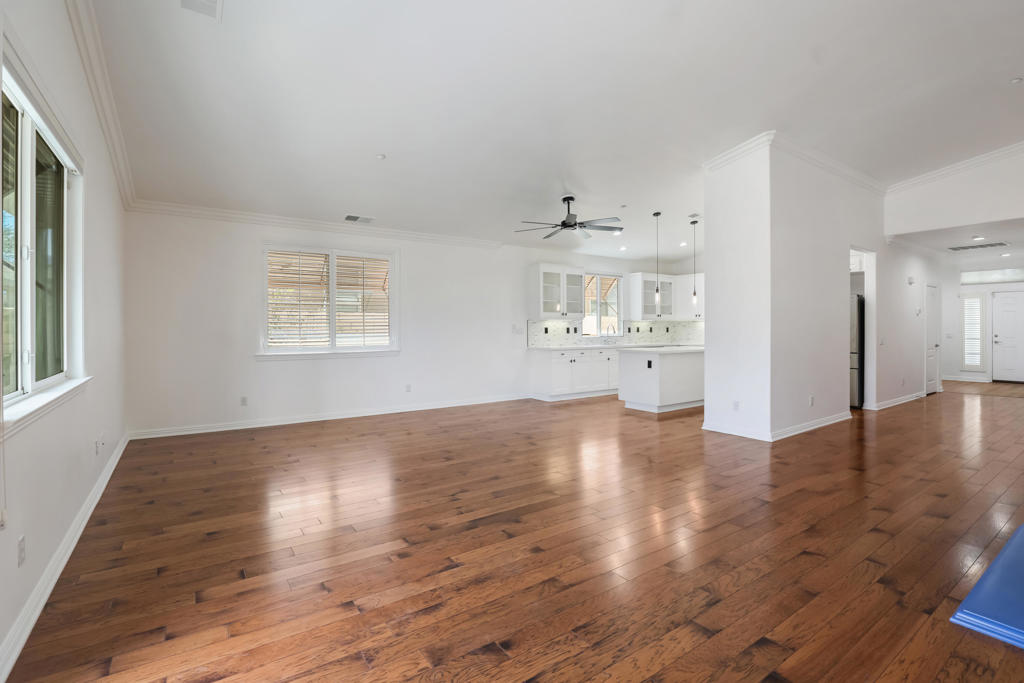 MLS #219135448PS image #8