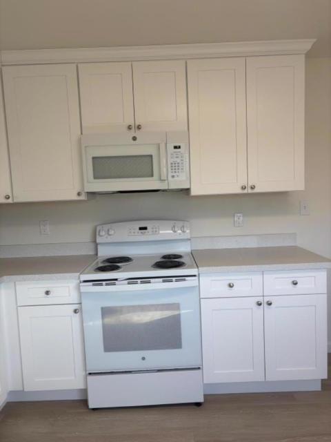591 Nello Drive, Campbell CA: https://media.crmls.org/mediaz/77f7b285-884f-494a-935a-3cbccb9868bd.jpg