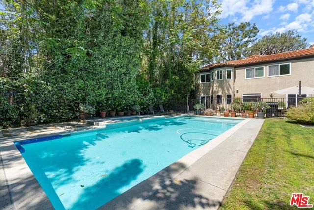 12834 Landale Street, Studio City CA: https://media.crmls.org/mediaz/77f7cc24-7258-4acf-8362-fe0868090338.jpg