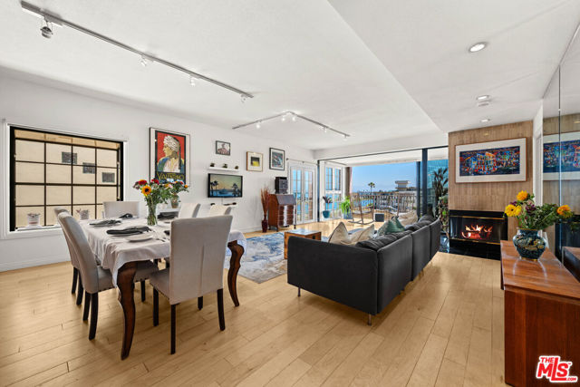 6220 Pacific Avenue, Playa del Rey CA: https://media.crmls.org/mediaz/77f84758-99a3-4437-b3ec-cfbd799d6c81.jpg