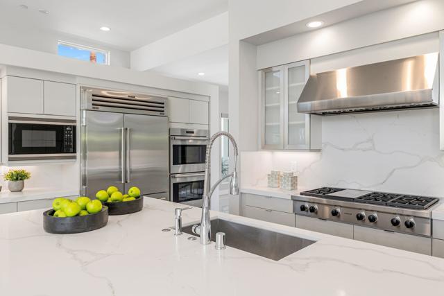 33 Topaz Court, Rancho Mirage, CA 92270