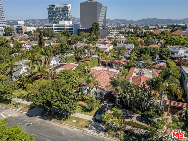 6119 Del Valle Drive, Los Angeles CA: https://media.crmls.org/mediaz/77f8c546-999c-4fe7-a179-d1c03d4c47e5.jpg
