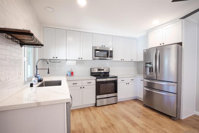 1996 Rohn Rd, Escondido CA: https://media.crmls.org/mediaz/77f9505d-eaee-43f9-b0d1-1ebef8409b88.jpg