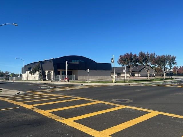 16100 5th Street, Lathrop CA: https://media.crmls.org/mediaz/77fab9ba-26d4-4c9e-bbf4-b11f7caa5e77.jpg