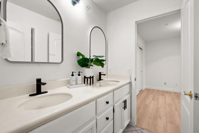 34298 Torrey Pine Lane, Union City CA: https://media.crmls.org/mediaz/77fc3f52-352e-40c1-ae14-ab0532ae53ab.jpg