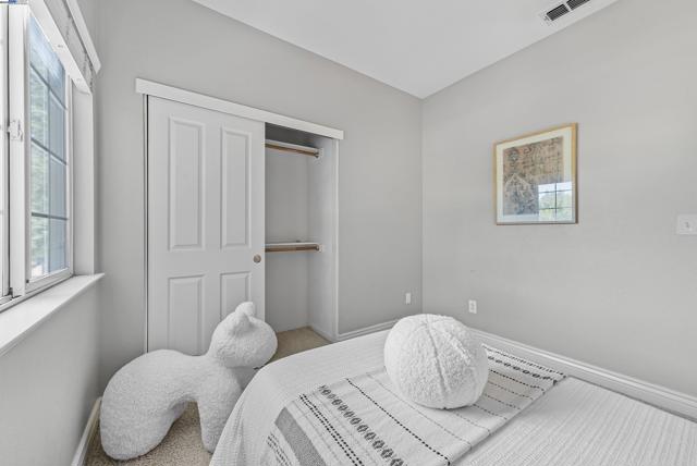 4165 Cortina Ct, Pleasanton CA: https://media.crmls.org/mediaz/77fc8eb6-c6bb-49d3-b821-e3da1fd5bf0c.jpg