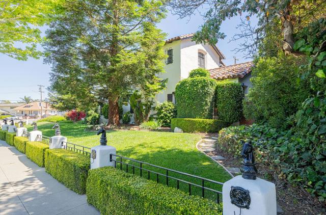 1 Santa Lucia Avenue, Salinas CA: https://media.crmls.org/mediaz/77fd8c68-1cbd-4535-84ae-d87268f6d8a6.jpg