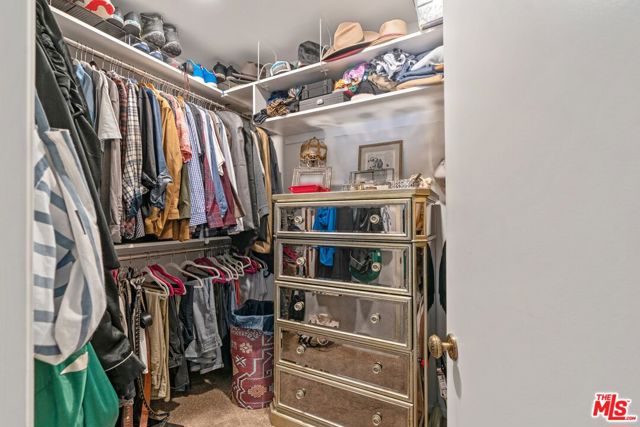 12311 Pacific Avenue, Los Angeles CA: https://media.crmls.org/mediaz/77fe2fad-986f-42d2-b6a4-6886bd4e7e3a.jpg