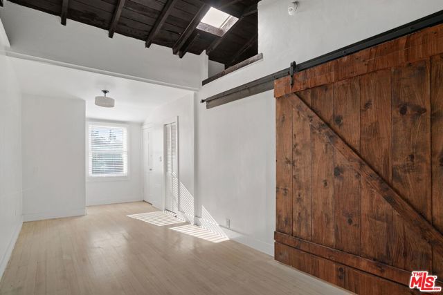 402 North Venice Boulevard, A photo 8