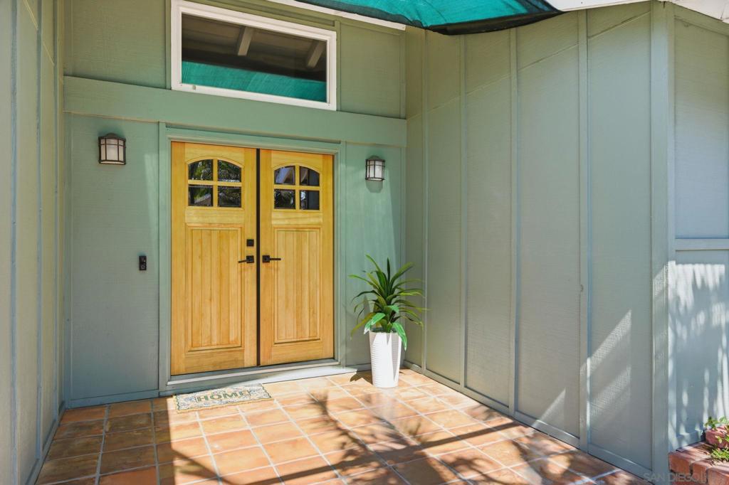 654 Schafer Place - photo 2