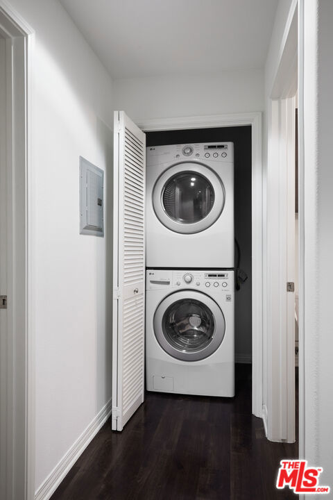 https://media.crmls.org/mediaz/77ff20e9-cf5e-494b-947d-bd733f194c24.jpg?preset=X-Large
