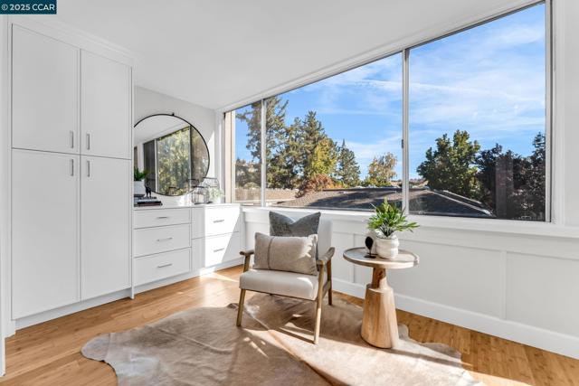 1200 Leisure Ln, Walnut Creek CA: https://media.crmls.org/mediaz/77ff583f-512d-4e20-9725-c29d34b693ab.jpg