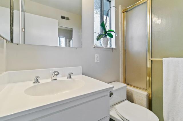 878 Hillcrest Drive, Redwood City CA: https://media.crmls.org/mediaz/780072ce-7962-429e-86c8-989bf7f6bb2d.jpg