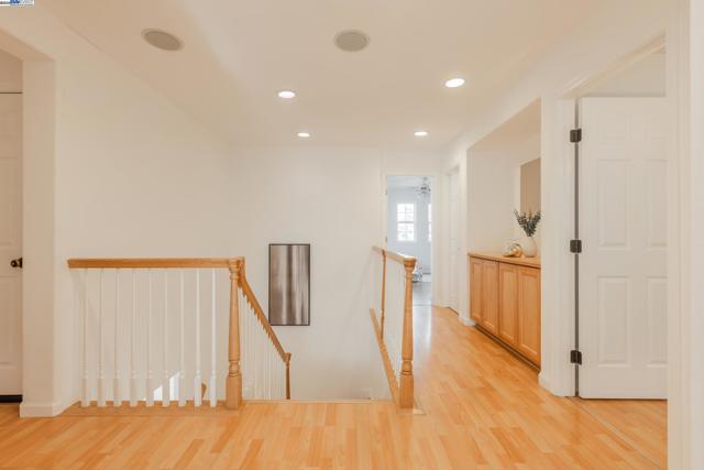 4008 Mount Vernon Pl, Dublin CA: https://media.crmls.org/mediaz/7800c91f-5b3e-42dd-94e3-4687afef6ee5.jpg