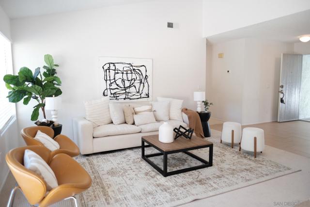 4835 Glenhaven Dr, Oceanside CA: https://media.crmls.org/mediaz/7801448c-a0cb-4381-b3a2-90c3ba5b813d.jpg