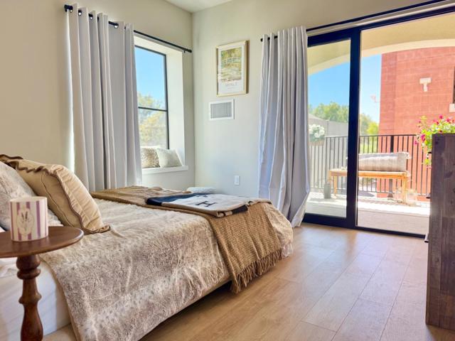 400 San Benito St, Hollister CA: https://media.crmls.org/mediaz/780158e7-8e44-45f3-a0f2-8d56f25e6674.jpg