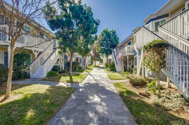 Detail Gallery Image 35 of 36 For 12616 Lakeshore Dr, Lakeside,  CA 92040 - 2 Beds | 2 Baths