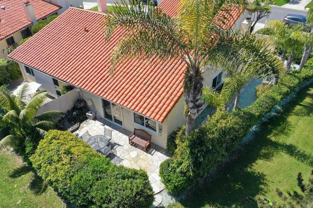 6462 Camino Del Parque, Carlsbad CA: https://media.crmls.org/mediaz/7801a1ce-b522-4bd3-9b5e-933a5eaaf99b.jpg