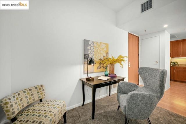 5855 Horton St, Emeryville CA: https://media.crmls.org/mediaz/780331a8-a5e4-489d-afa1-134aff71f179.jpg