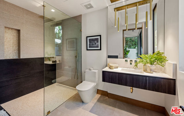 Drew Fenton | 1600 Casale Road Pacific Palisades CA | MLS: 7196118