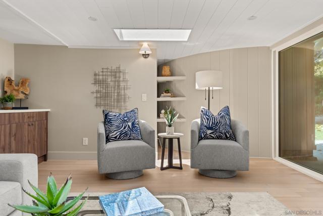 896 La Jolla Rancho Road, La Jolla CA: https://media.crmls.org/mediaz/780553b3-5cd1-4592-b342-b96f7c5f76a4.jpg