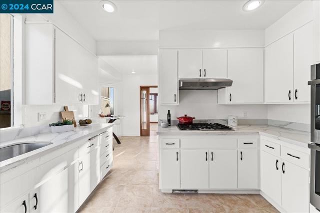 Image 20 of 60 For 900 Spruce Street