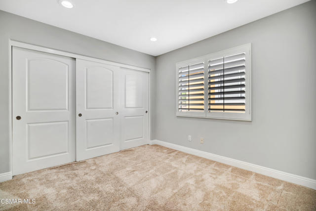 3044 Ferncrest Place, Thousand Oaks CA: https://media.crmls.org/mediaz/7805f285-fccf-4b42-8cbc-9b27342cc1d0.jpg