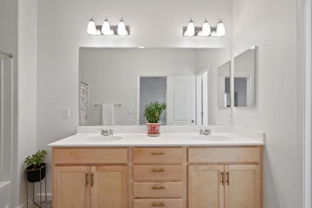 1455 Winzer Place, Gilroy CA: https://media.crmls.org/mediaz/7806085c-6e00-4968-a1c5-7cbf5727aafb.jpg