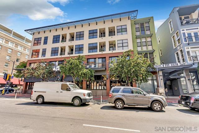 777 6th Ave, San Diego CA: https://media.crmls.org/mediaz/78072abc-c437-45ef-92ed-720dd8f43d2c.jpg