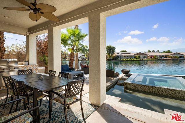 42871 Beato Drive, Indio CA: https://media.crmls.org/mediaz/7807c625-b802-4213-acf1-06900da54eea.jpg