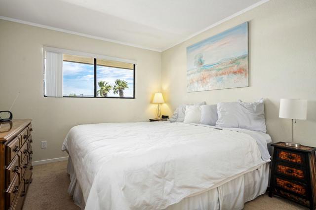 675 N Los Felices Circle W #204, Palm Springs, CA 92262