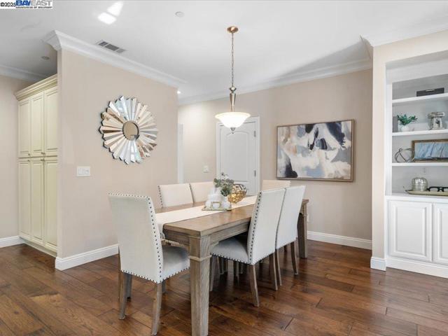 741 N N St, Livermore CA: https://media.crmls.org/mediaz/78086ed3-18b5-4bdd-82f2-e9094ae6225a.jpg