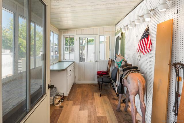 2700 Valley Parkway, Escondido CA: https://media.crmls.org/mediaz/7808b21c-0320-4087-b2e6-e6fa4940a44c.jpg
