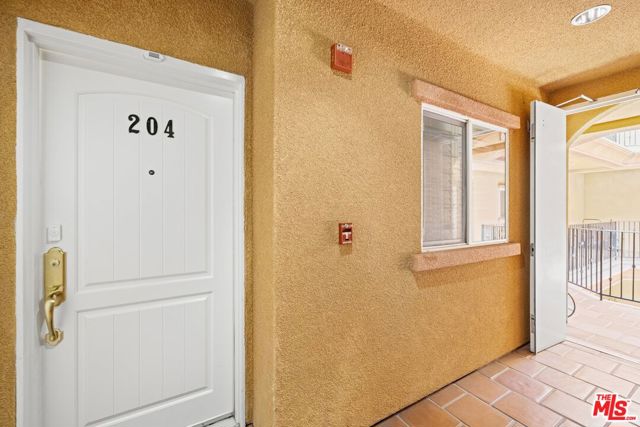 4711 Ambrose Avenue, 204 photo 38