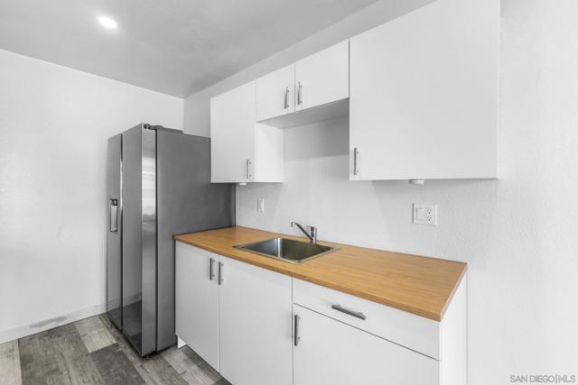 1641 Pentecost Way, San Diego CA: https://media.crmls.org/mediaz/780922a6-ce70-43d9-9ee7-fb080b96fde1.jpg