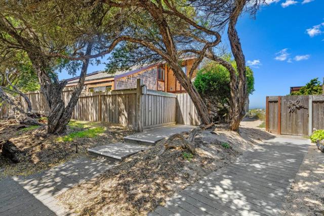 172 Monterey Dunes Way, Moss Landing CA: https://media.crmls.org/mediaz/7809b1a4-ad38-4e9c-8f88-711345c23cb5.jpg