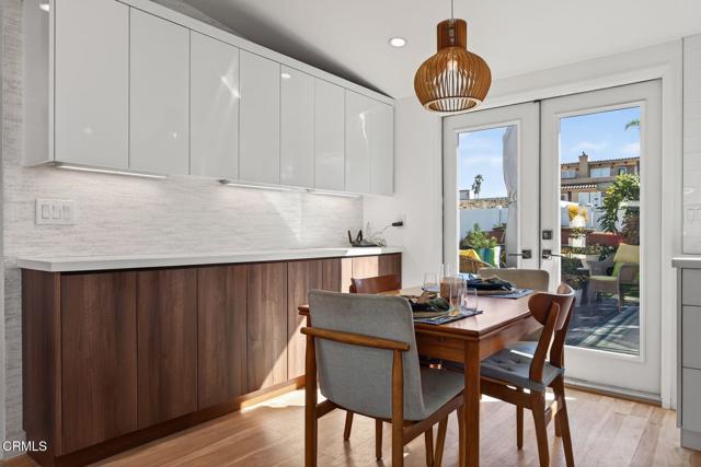 Detail Gallery Image 11 of 40 For 1040 Dover Ln, Ventura,  CA 93001 - 2 Beds | 2 Baths