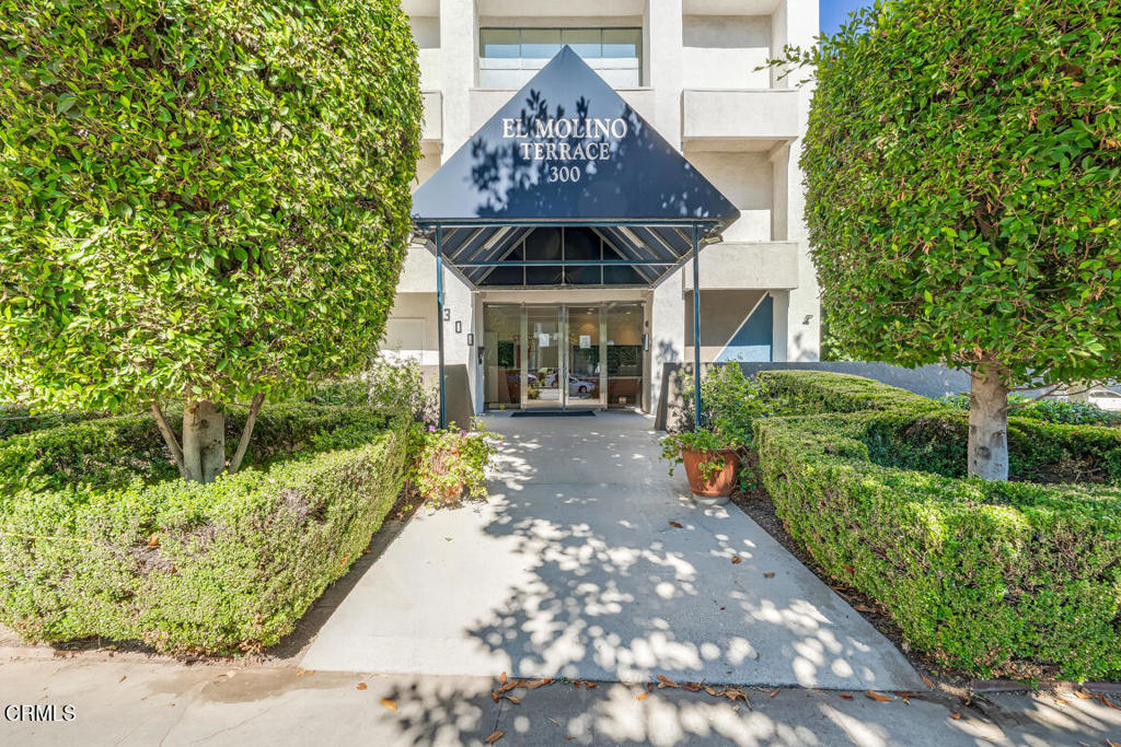300 N El Molino Avenue #201