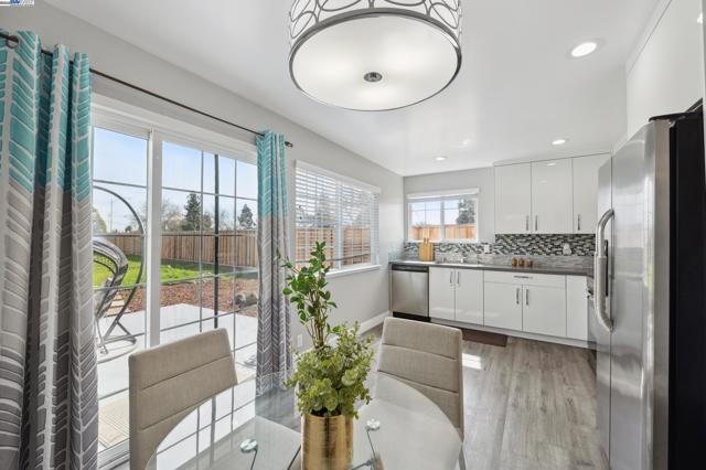 1300 Cirolero St, Milpitas CA: https://media.crmls.org/mediaz/780ac032-fa68-4be1-9df4-6e9f0d90c16f.jpg