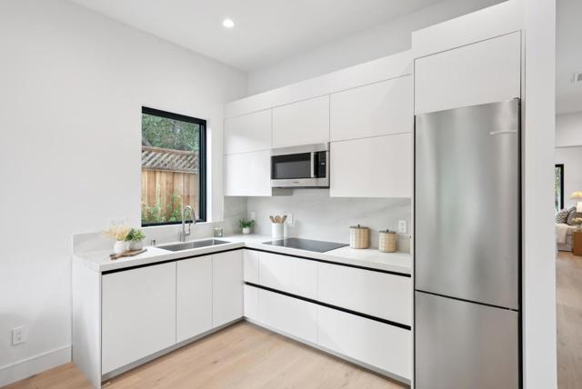 14695 Horseshoe Drive, Saratoga CA: https://media.crmls.org/mediaz/780c57ec-3359-4053-9ec3-d7f4a8242c42.jpg