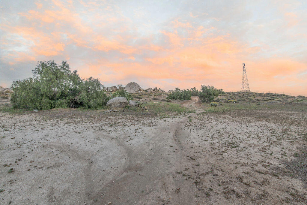 3954 Agate Street, Riverside, CA 92509