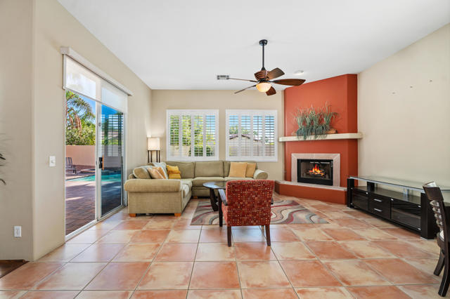 42 Marricopa Court, Palm Desert CA: https://media.crmls.org/mediaz/780d8000-9b42-43b9-9f55-8df40361a7b8.jpg