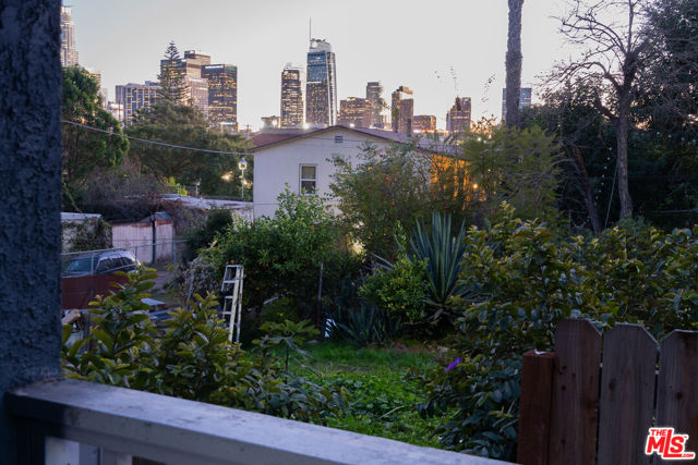 346 Laveta Terrace photo 21