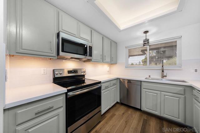 4235 Asher St., San Diego CA: https://media.crmls.org/mediaz/780e522c-8be4-4433-9bde-279711364a51.jpg