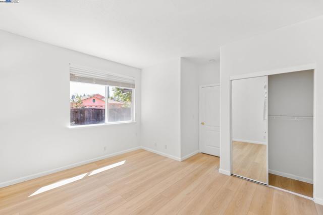 4 Mistyvale Ct, Sacramento CA: https://media.crmls.org/mediaz/780f1331-295f-40bc-88b4-57c5a2b170a1.jpg